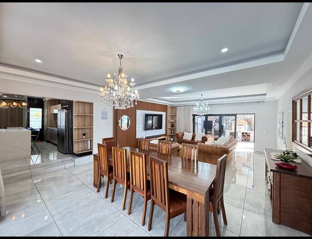 5 BEDROOM HOUSE FOR SALE IN WATERKLOOF RIDGE